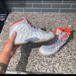 Nike Foam Posites Glow in dark